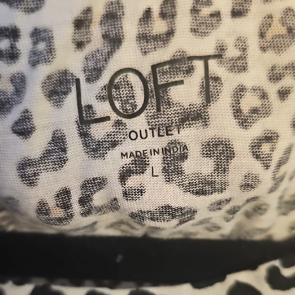 LOFT Black and White Animal Print Top - Picture 2 of 5